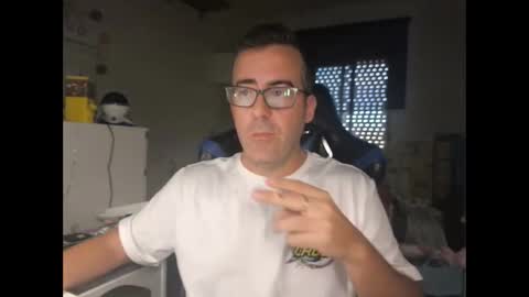 ditos_c online show from October 18, 10:05 am