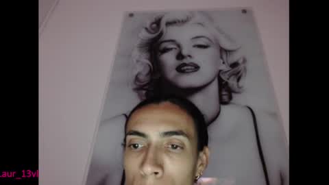 Snapshot of diva_gold chatting on January 8, 4:44 am LAURAXXX online show from January 8, 4:44 am