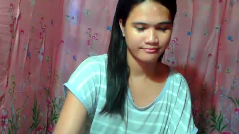 Snapshot of divina071594 chatting on July 24, 11:25 pm REYAN online show from July 24, 11:25 pm