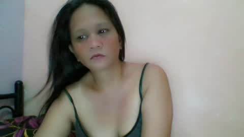 Snapshot of divinegrace10 chatting on July 12, 6:54 pm Divine Grace Close To Your Hear online show from July 12, 6:54 pm