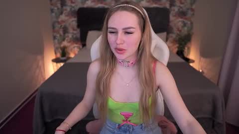 DivineJasss online show from January 17, 6:44 pm