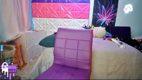 Jade Divyne online show from December 10, 5:17 am