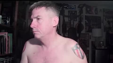 dix_handley_50 online show from January 7, 11:34 am