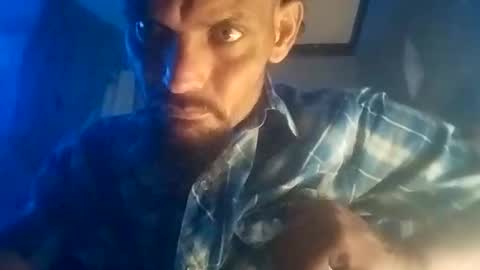 Snapshot of dixonbird41 chatting on December 23, 7:28 am dixonbird41 online show from December 23, 7:28 am