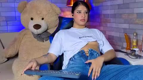 DixyPalmer online show from March 29, 8:42 pm