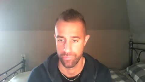 Snapshot of djay15013 chatting on February 19, 10:23 am djay15013 online show from February 19, 10:23 am