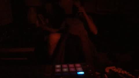 Snapshot of djbobbypnp chatting on November 7, 11:54 am Boooo-beeee online show from November 7, 11:54 am