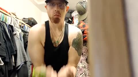 Snapshot of djdrex420 chatting on January 5, 12:09 am djdrex420 online show from January 5, 12:09 am