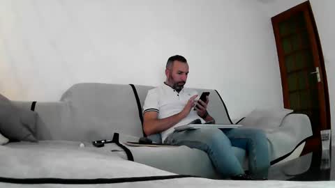 Djo online show from December 6, 10:19 pm