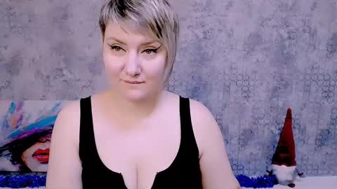 Snapshot of djullia chatting on January 4, 9:00 am djullia online show from January 4, 9:00 am