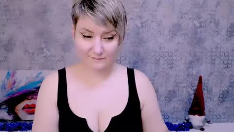 Snapshot of djullia chatting on January 4, 12:05 pm djullia online show from January 4, 12:05 pm