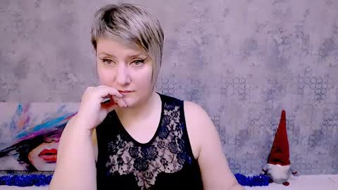 Snapshot of djullia chatting on January 9, 12:30 pm djullia online show from January 9, 12:30 pm