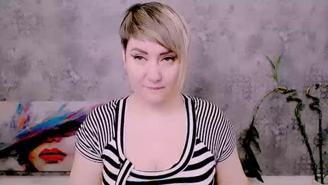 djullia online show from February 9, 7:23 am