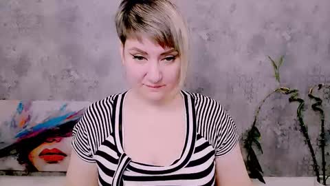 djullia online show from February 20, 7:32 am