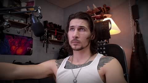 Snapshot of dl_raven chatting on January 9, 5:33 pm Silverhand online show from January 9, 5:33 pm