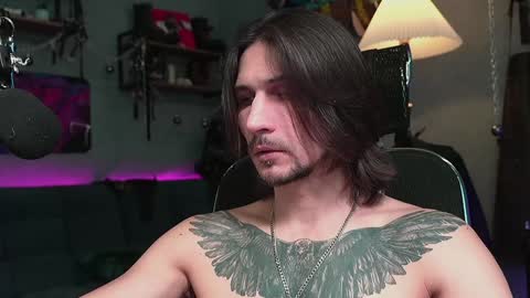 Snapshot of dl_raven chatting on January 26, 9:08 am Silverhand online show from January 26, 9:08 am