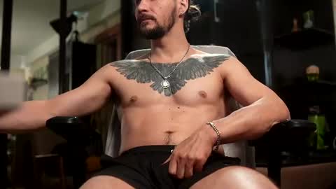Snapshot of dl_raven chatting on July 10, 5:56 am Silverhand online show from July 10, 5:56 am