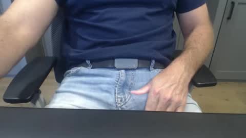 Snapshot of dlincoln69 chatting on November 3, 1:45 pm dlincoln69 online show from November 3, 1:45 pm