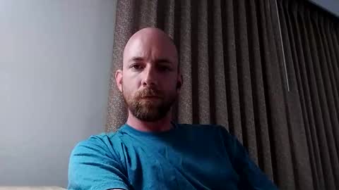 Snapshot of dman15247 chatting on November 3, 10:21 pm dman15247 online show from November 3, 10:21 pm