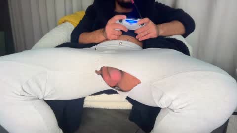 Snapshot of dmitirdarko chatting on June 27, 10:26 pm Dmitri online show from June 27, 10:26 pm