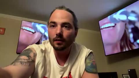 dmoneyyy1124 online show from May 5, 1:57 am