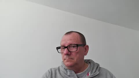 Snapshot of dobrybogdan chatting on September 9, 8:47 am dobrybogdan online show from September 9, 8:47 am