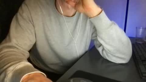 doctor_luv_69 online show from May 27, 8:06 pm