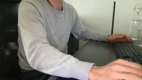 doctor_luv_69 online show from May 28, 10:56 am