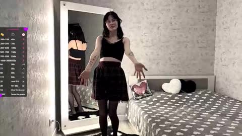 Snapshot of dodiebabikian chatting on October 11, 9:13 pm Annie PVT IS OPEN online show from October 11, 9:13 pm