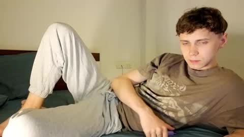 Snapshot of doedeeer chatting on February 5, 12:38 pm Alex online show from February 5, 12:38 pm