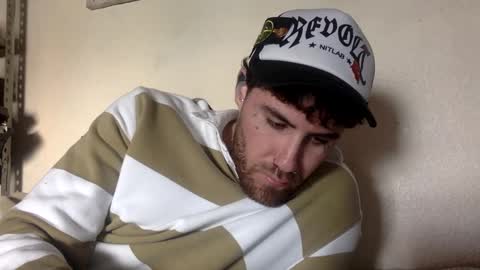 Snapshot of dogboi666 chatting on February 21, 6:37 pm Dogboi online show from February 21, 6:37 pm