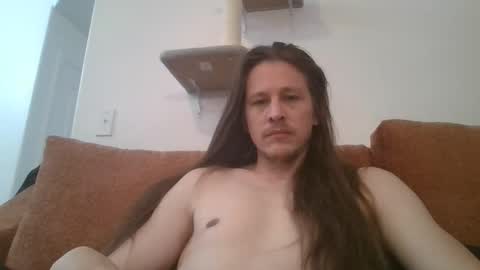 Snapshot of dogchain chatting on January 8, 4:15 am Jaimie Sinclair online show from January 8, 4:15 am