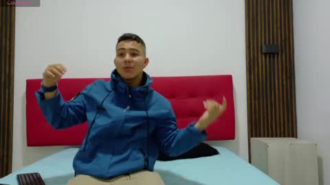 Snapshot of dogerman_01 chatting on May 26, 11:28 am 01 online show from May 26, 11:28 am
