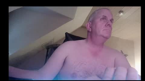 doggy2629 online show from May 22, 7:19 pm