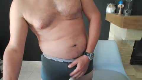 Snapshot of doggydaddi chatting on September 29, 1:16 pm Alex online show from September 29, 1:16 pm