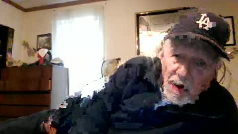 Snapshot of doingmyself69 chatting on October 2, 8:05 pm doingmyself69 online show from October 2, 8:05 pm