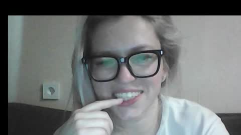 dolce_tempt online show from February 16, 6:53 am