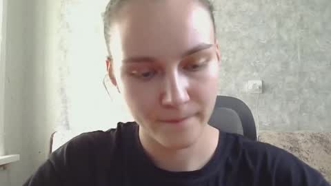 dolcezza_ online show from May 26, 2:57 pm