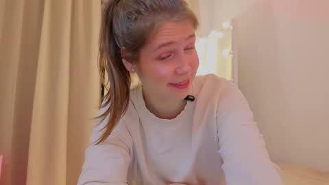 Ann online show from March 24, 8:25 pm