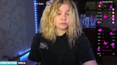 Chloe online show from December 16, 7:04 am