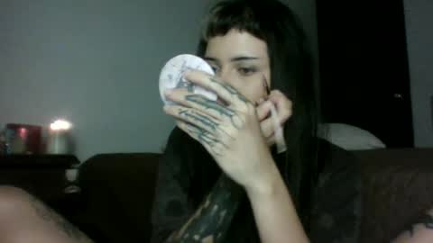 doll_dollys_ online show from June 17, 12:46 am