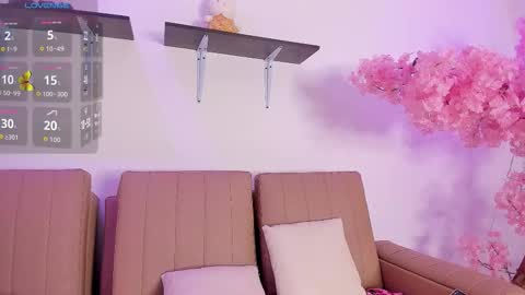 doll_isa_ online show from December 22, 6:49 pm