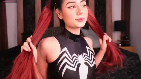 doll_kira_ online show from April 6, 5:03 pm