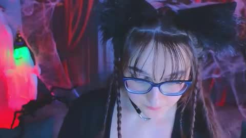 Snapshot of doll_tessa chatting on October 27, 3:27 pm Tessa online show from October 27, 3:27 pm