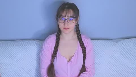 Snapshot of doll_tessa chatting on March 9, 3:05 pm Tessa online show from March 9, 3:05 pm