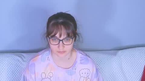 Snapshot of doll_tessa chatting on March 21, 6:11 pm Tessa online show from March 21, 6:11 pm