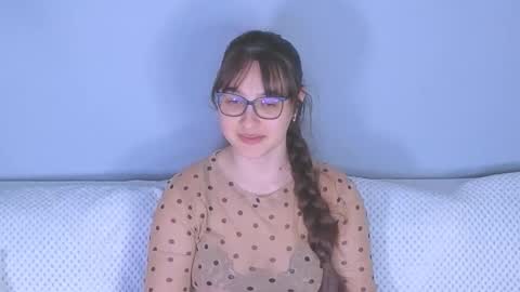 Snapshot of doll_tessa chatting on March 24, 5:18 pm Tessa online show from March 24, 5:18 pm