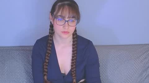 Snapshot of doll_tessa chatting on May 13, 8:34 am Tessa online show from May 13, 8:34 am