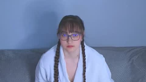 Snapshot of doll_tessa chatting on May 22, 3:57 am Tessa online show from May 22, 3:57 am