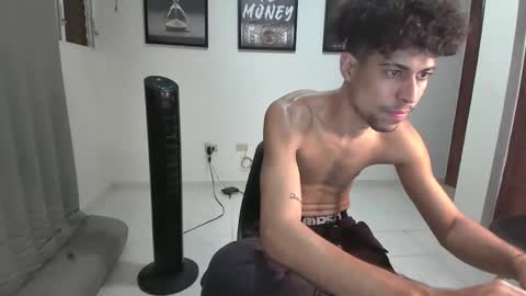 DollarHot30 online show from February 1, 7:40 am